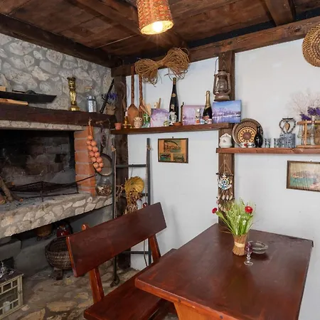 Rural House Janjic Вилла Плоче