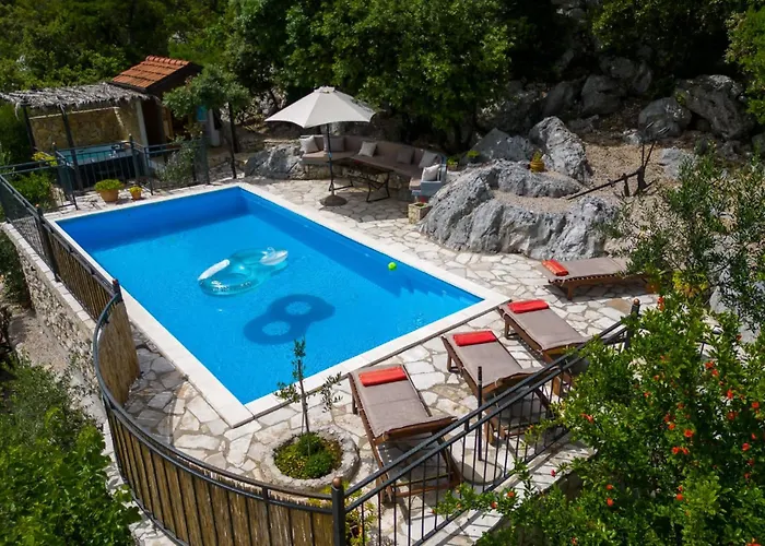 Rural House Janjic * Плоче