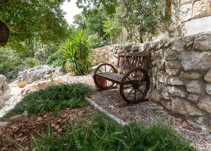 Rural House Janjic * Плоче