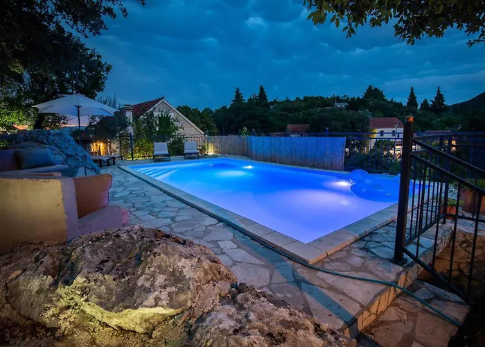 Rural House Janjic * Плоче