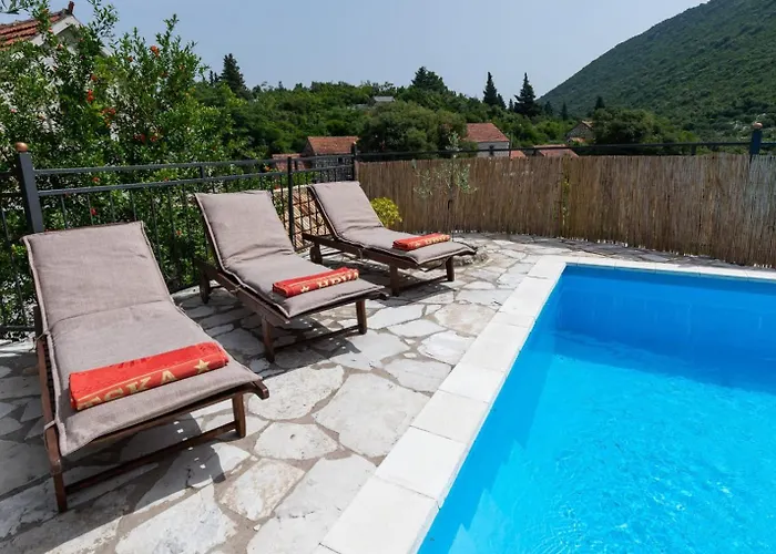 Rural House Janjic Вилла Плоче